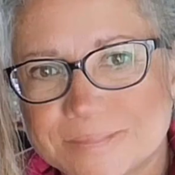 Meet your Posher, Chantal - Picture 1 of 1